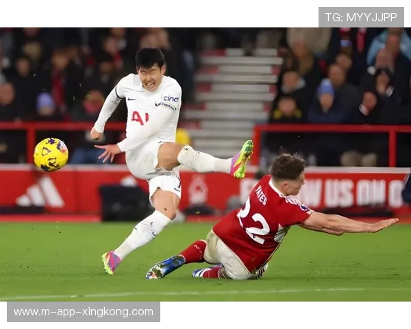 孙兴慜边线挑传极具想象力